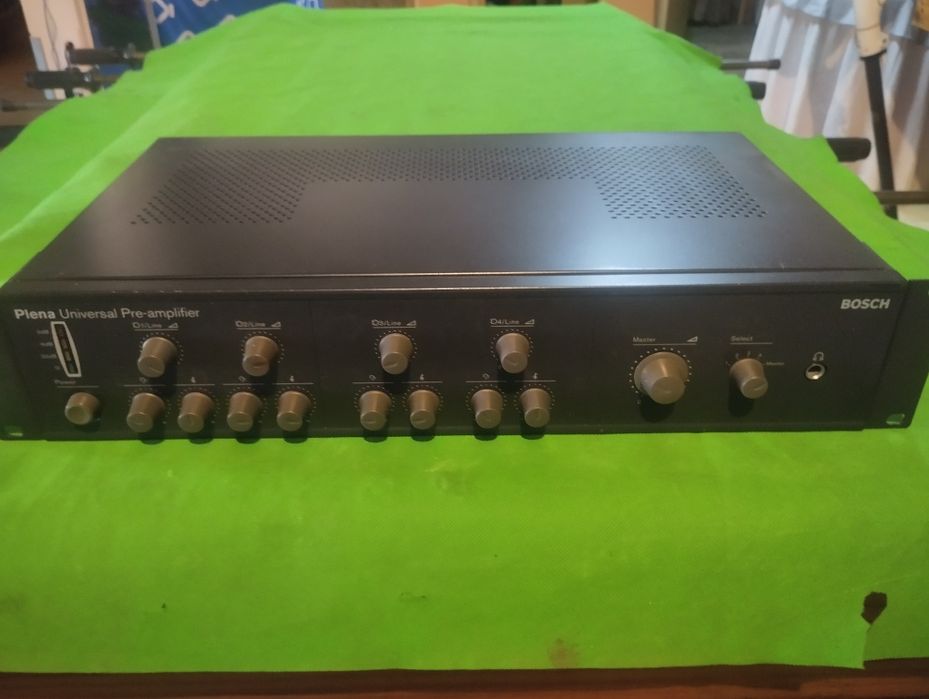 Vendo  Amplificadores em bom estado
