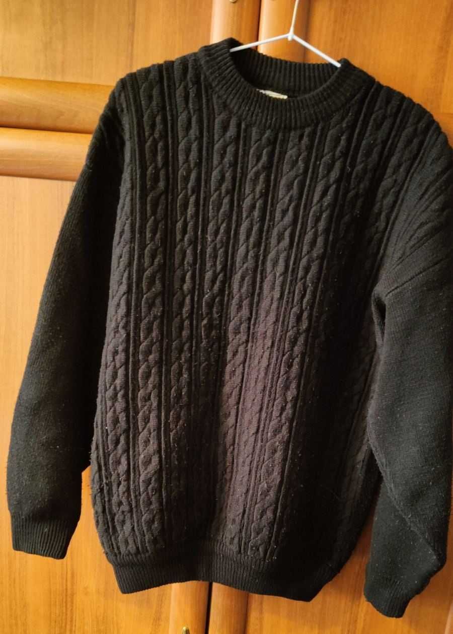 Продам теплый мужской свитер 56р