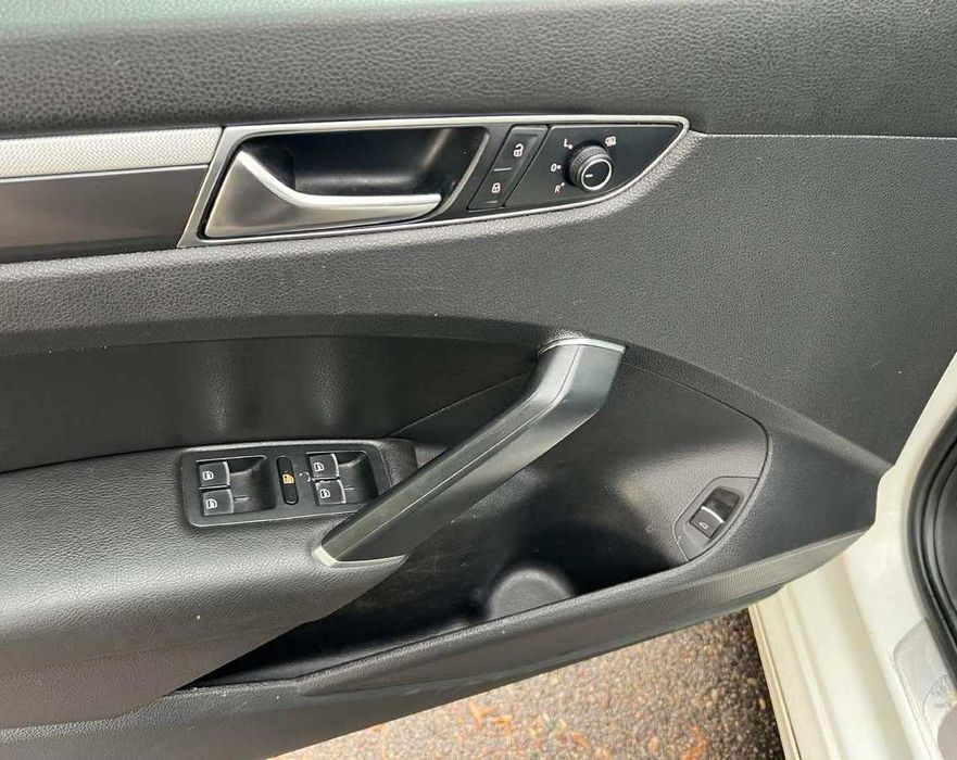 Volkswagen Passat 2017 року