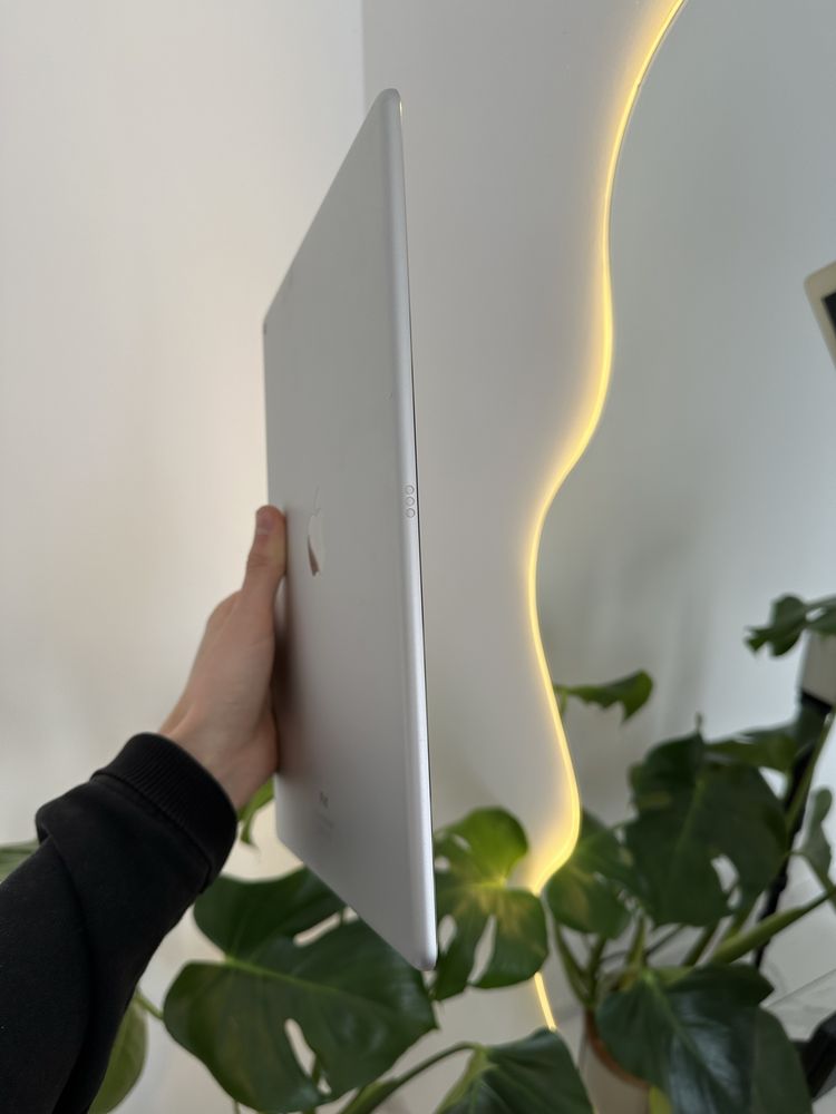 Apple iPad Pro 1 gen 12.9" 2015 128gb wifi