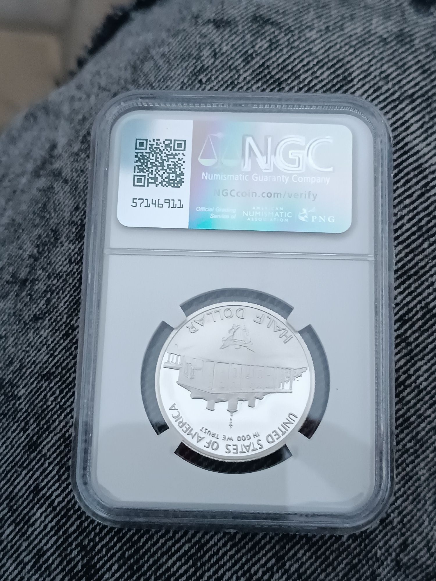 Півдолара 50 центів 1982 D 50C рік США NGC MS69