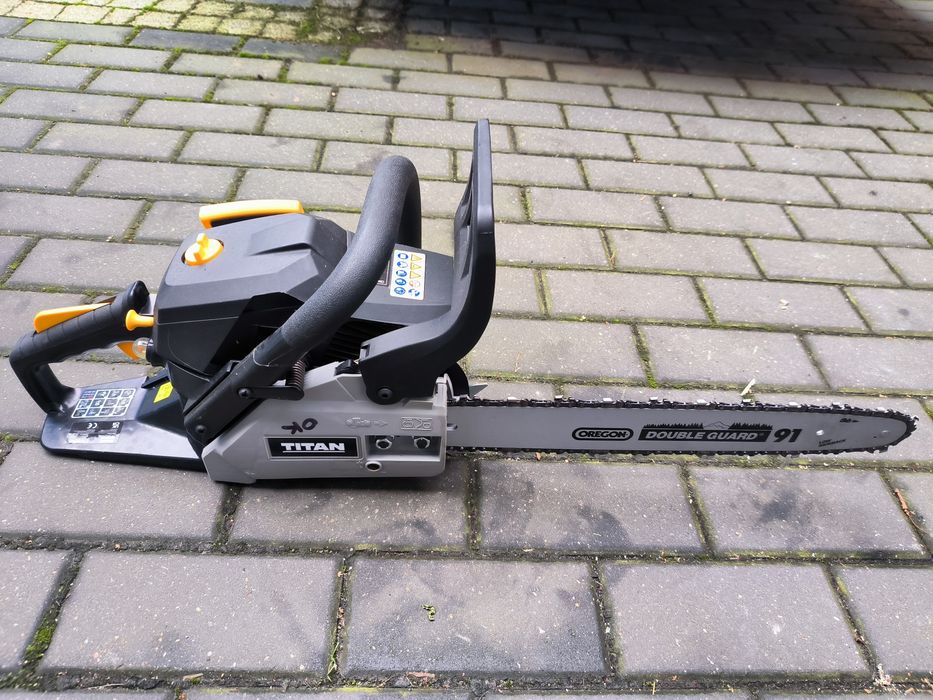 Piła spalinowa Łańcuchowa TITAN TTCSP40 40 CM 40,1 CM3 Polecam