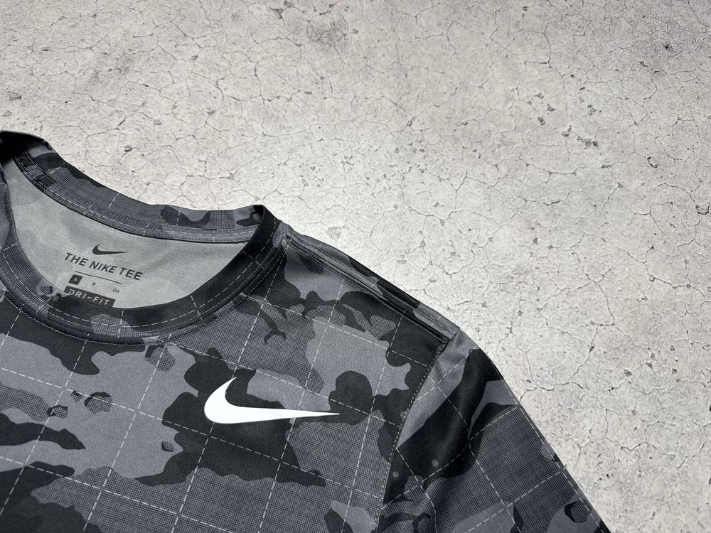 Мужская Спортивная Футболка Nike Dri-Fit Оригинал Идеал S Камуфляж