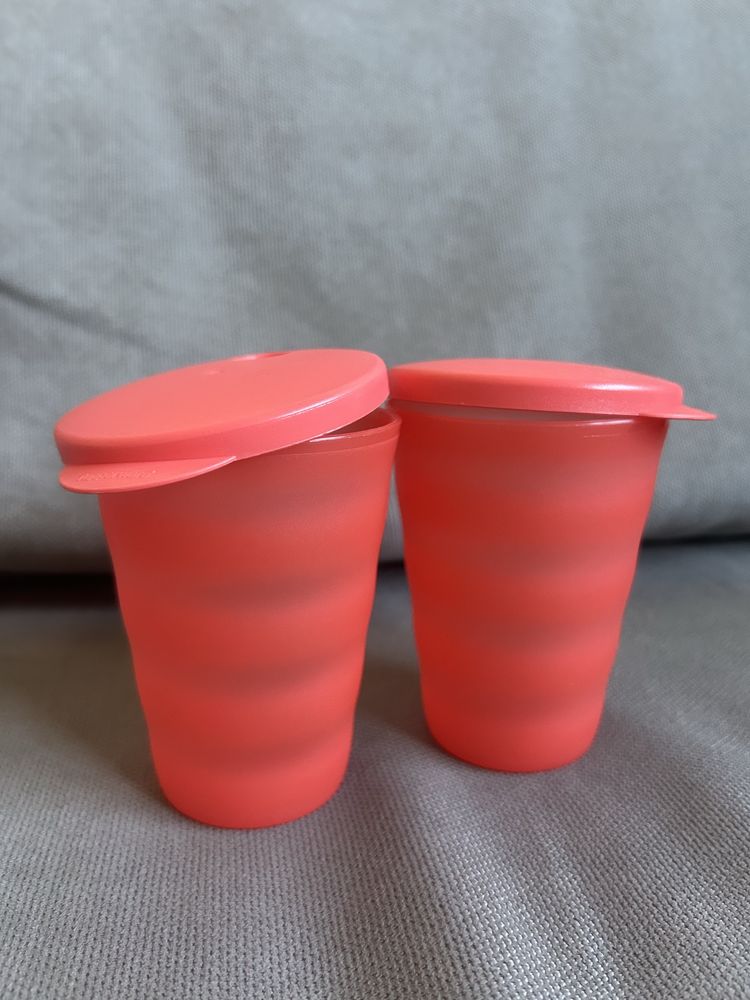 Conjunto de dois copos Tupperware