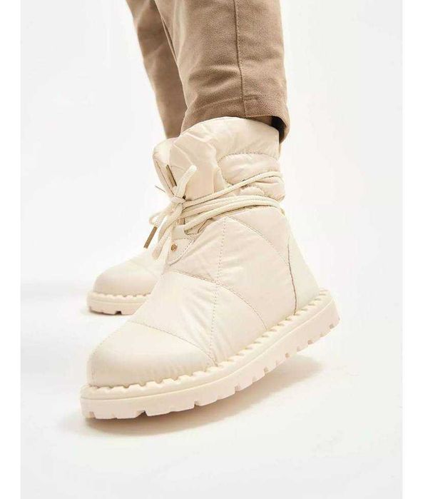 Бежеві зимові жіночі сапоги дуті теплі ботінки дутіки бежевые сапоги