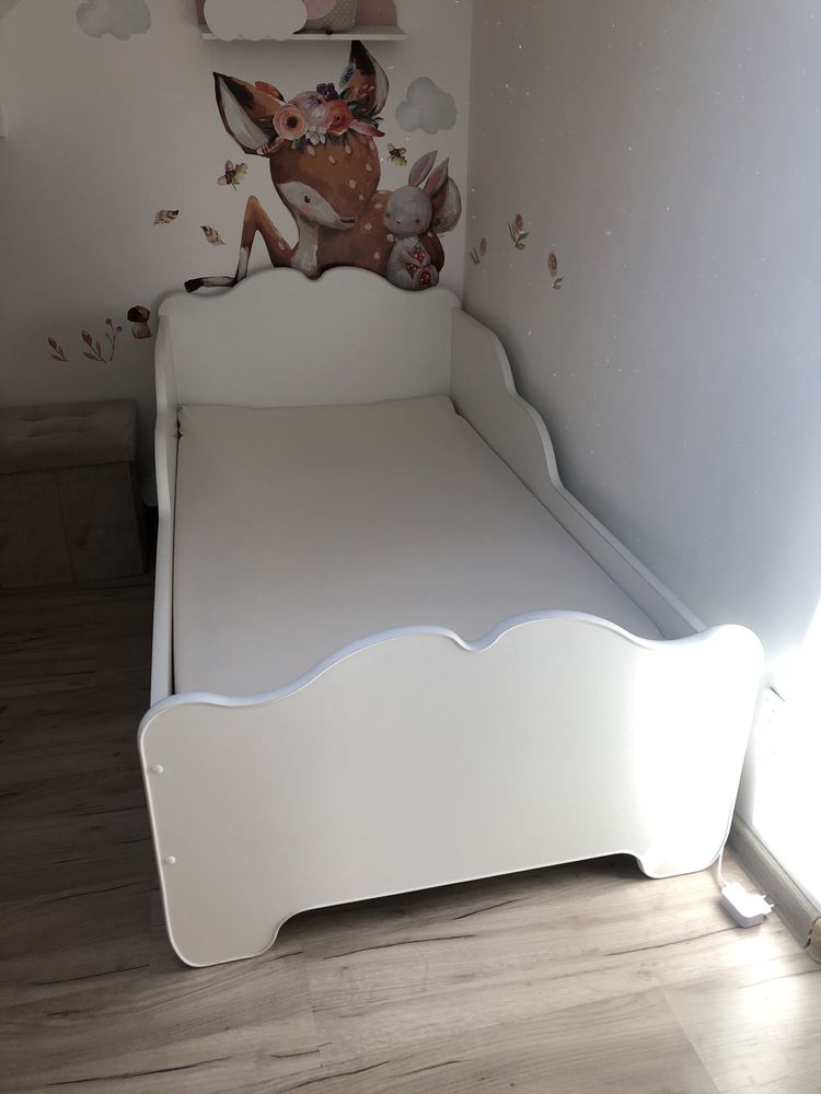 Łóżko lozeczko dzieciece dziewczynki 160x85 chmurka białe materac