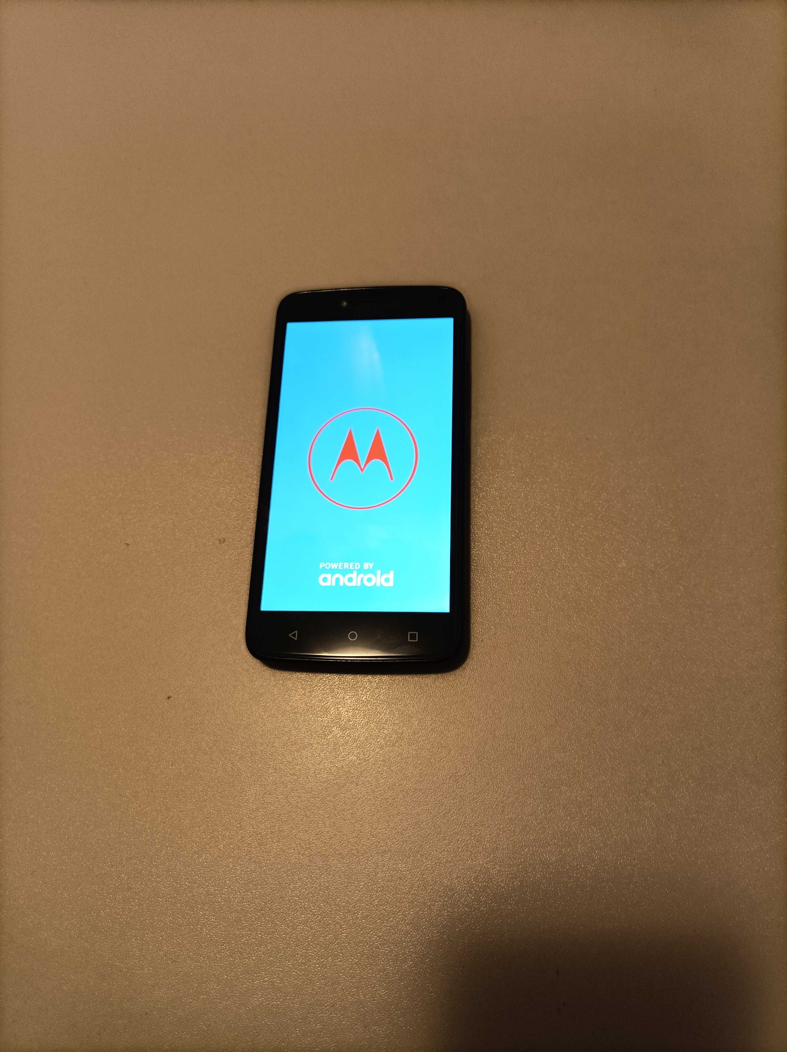 Мобільний телефон Motorola Moto C Plus (потребує ремонту)