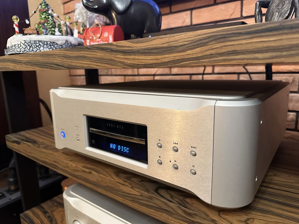 Odtwarzacz SACD/CD Esoteric k-03x