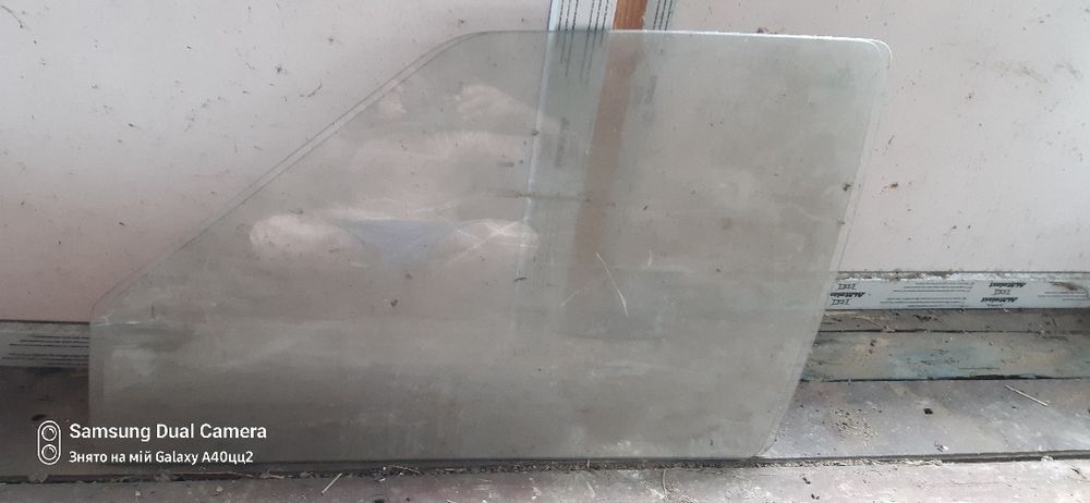 Стёкла боковые ВАЗ 43R-001232