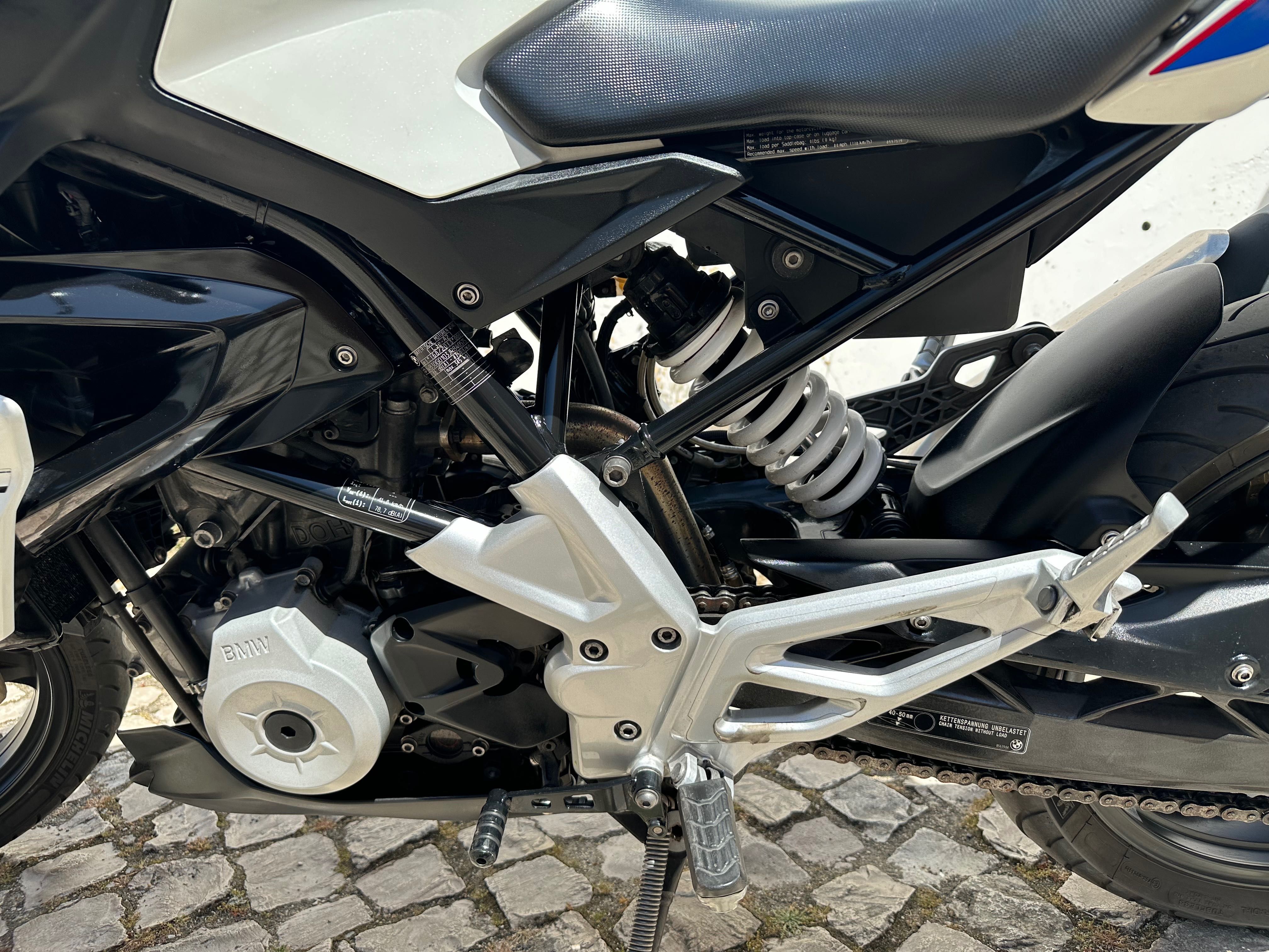 Oportunidade! BMW G310r praticamente nova