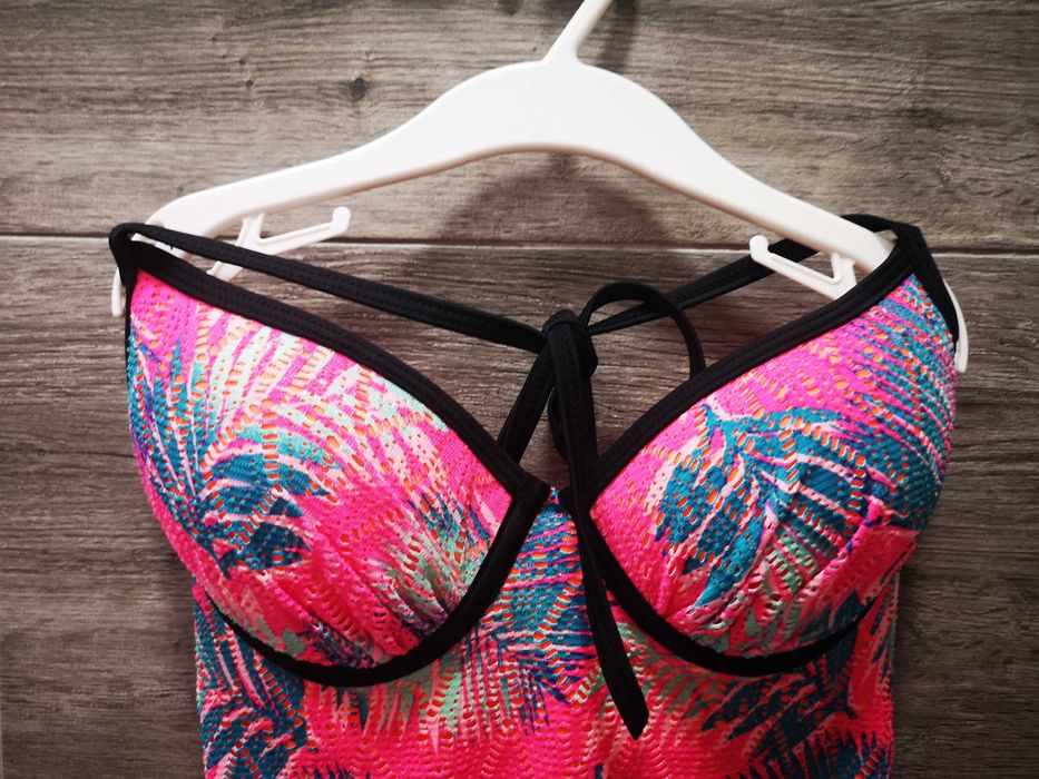 sliczny stroj kapielowy xs piekne kolory