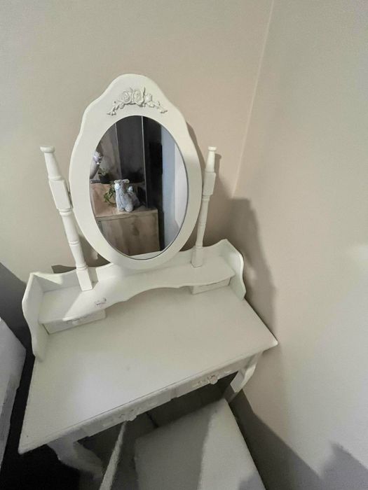 Toaletka dla dziewczynki