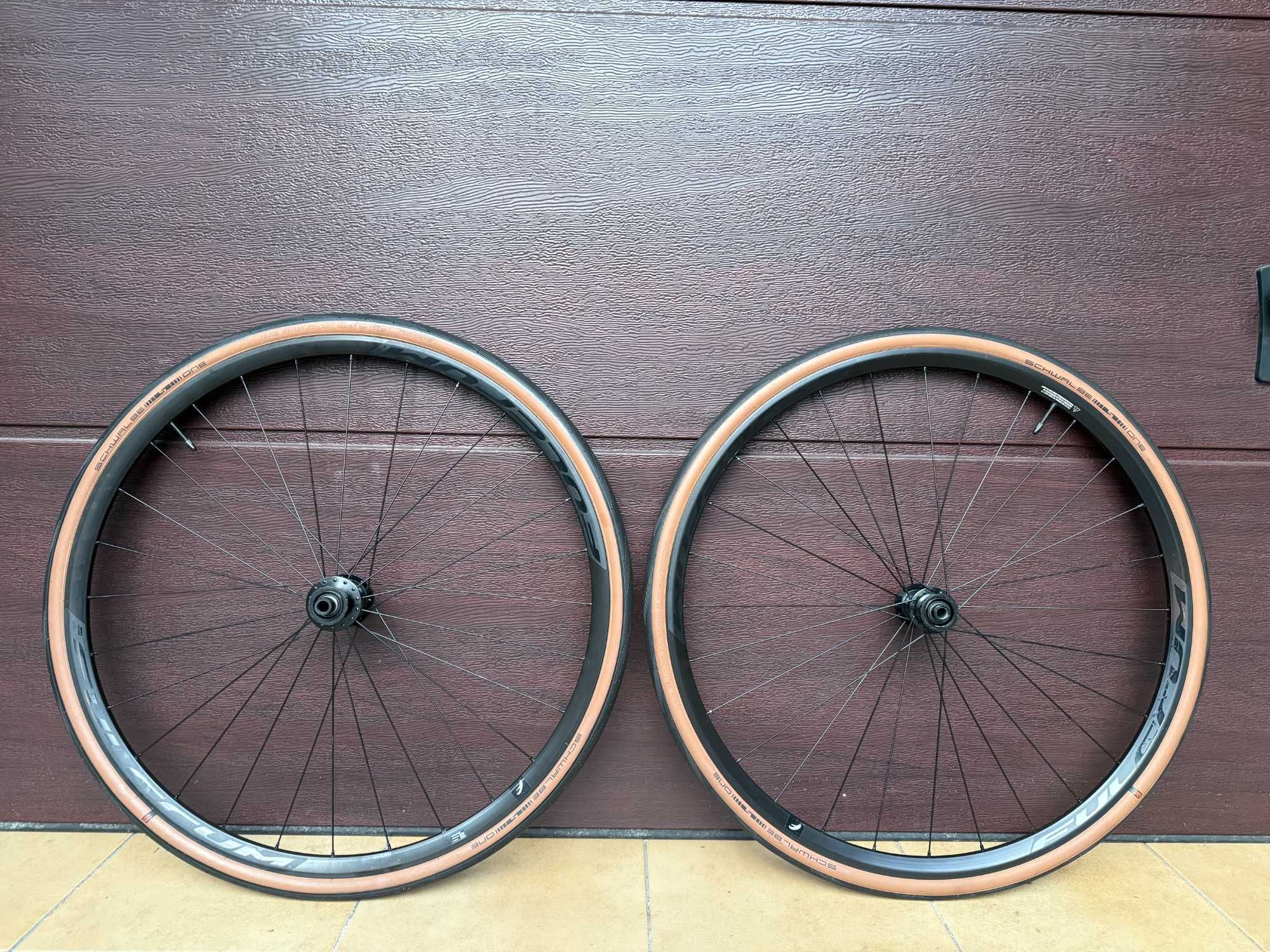 Kompletne koła rowerowe Fulcrum Racing 900 DB