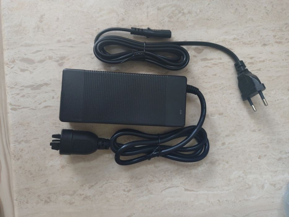 Ładowarka Bosch e-bike 2a rower elektryczny