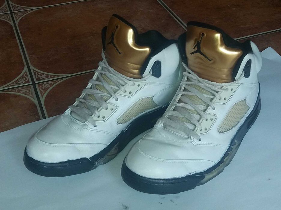 Buty AIR JORDAN 5 - Złoto Metaliczne