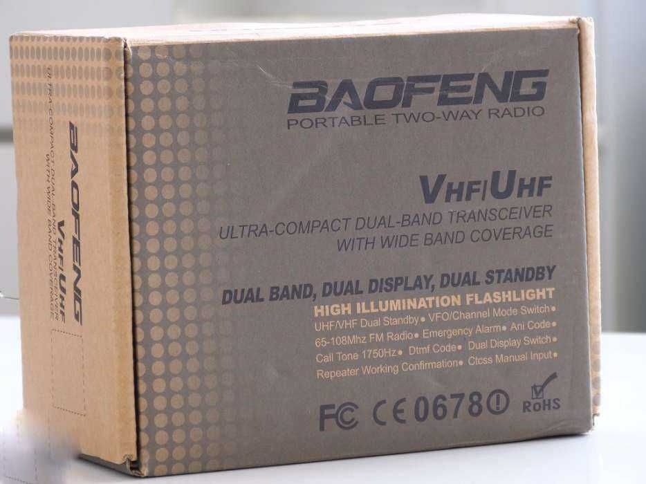 Radio dual band VHF/UHF BAOFENG UV-5R Está novo.
Nunca foi usado.