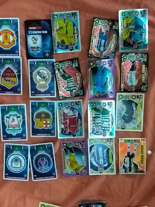Cartas de várias coleções de futebol