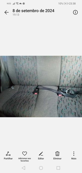 Carro a procura de novo dono