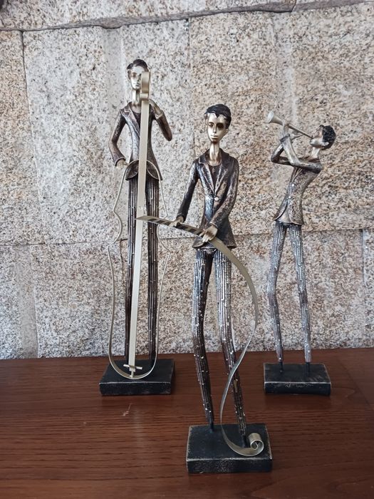 Figuras musicais em resina e metal