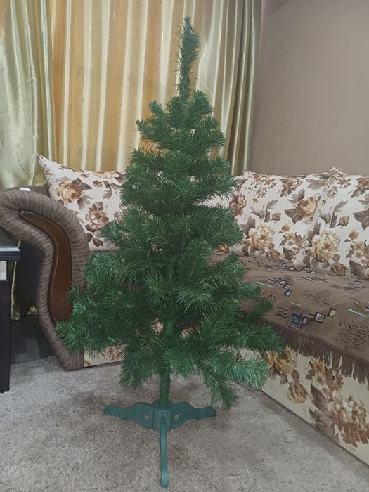 Ялинка штучна Казка звичайна 1,2 м