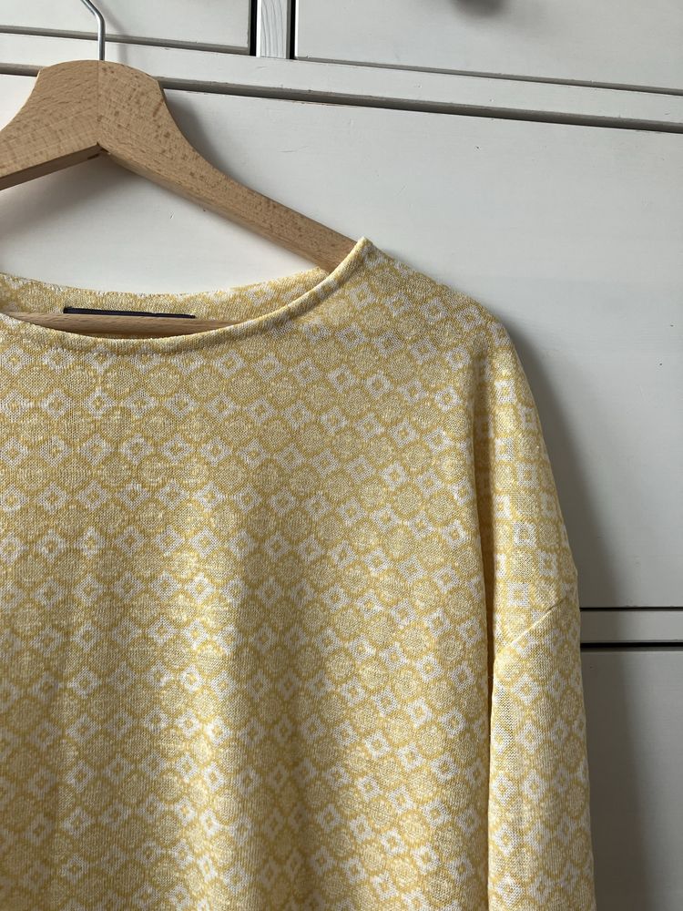Marks&Spencer cienki sweterek żółty musztardowy geometryczny wzór
