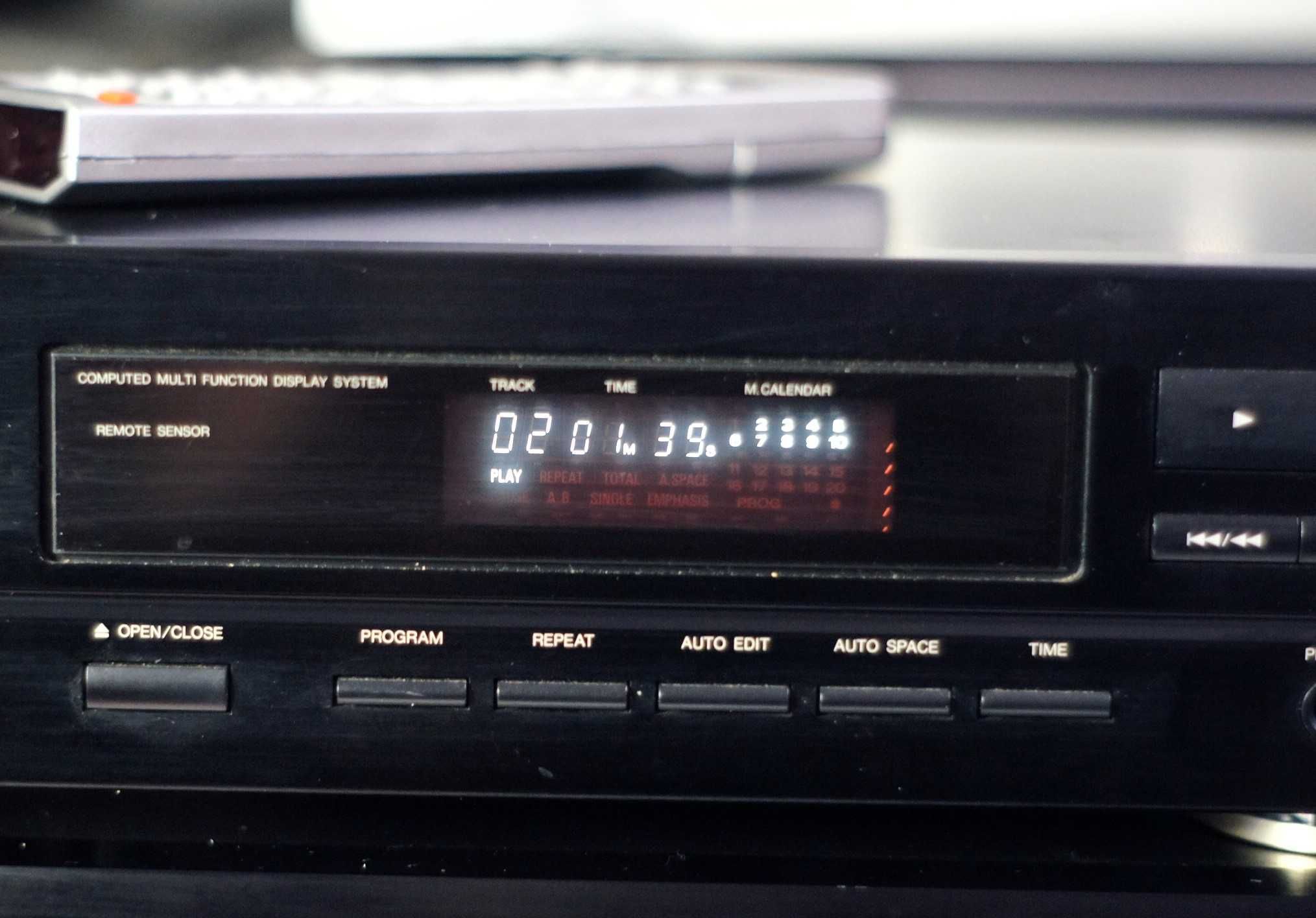 Odtwarzacz CD DENON DCD 560 z pilotem