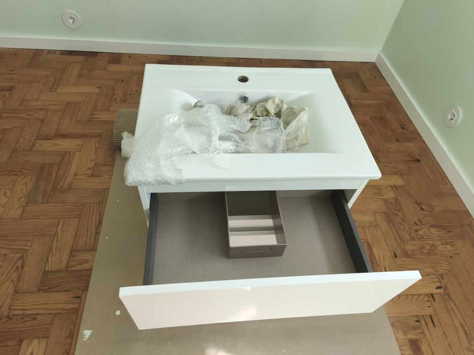 Lavatório WC NOVO com móvel, branco