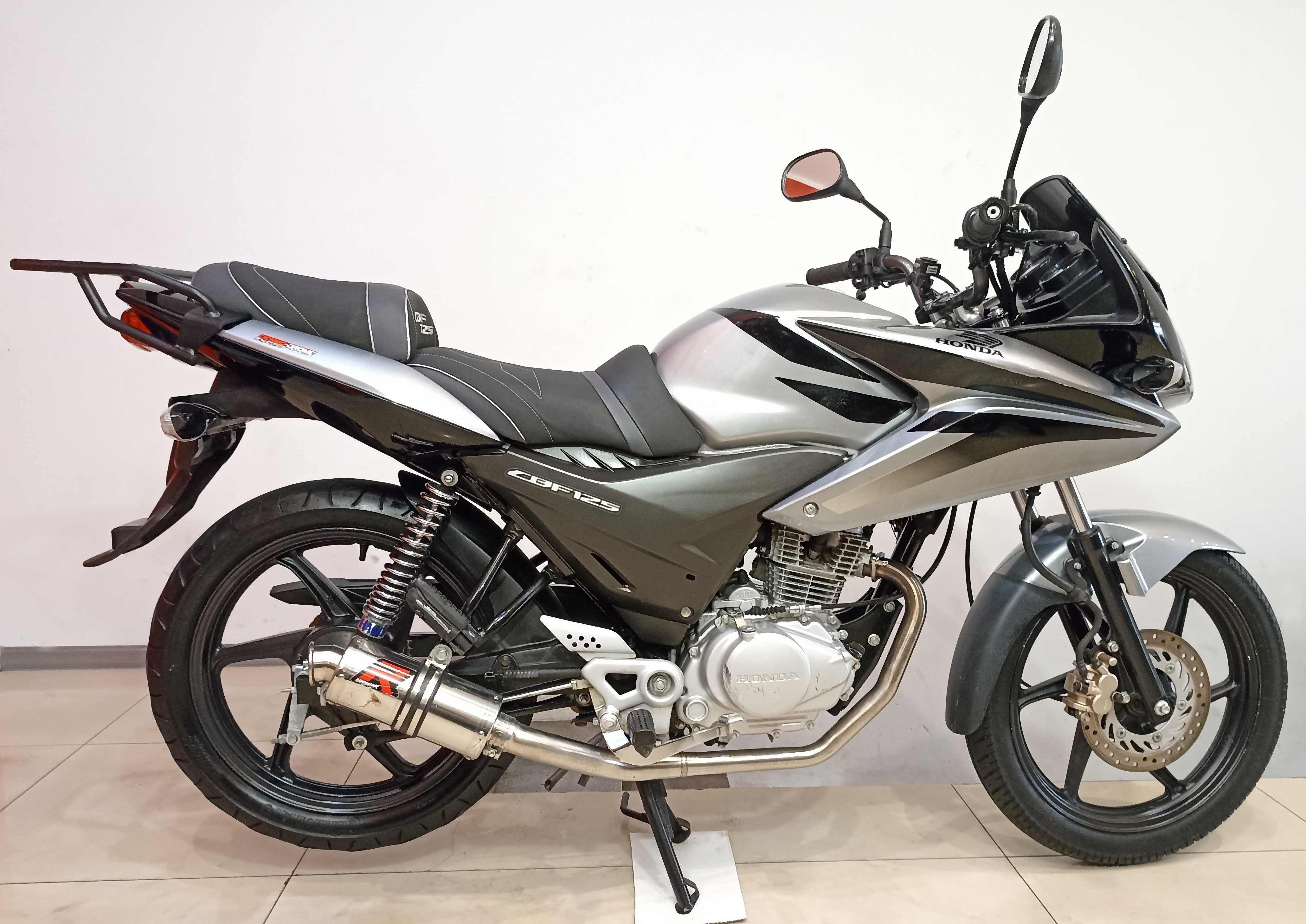 Honda CBF 125cm3 bardzo ładna 2009rok wydech DOMINATOR