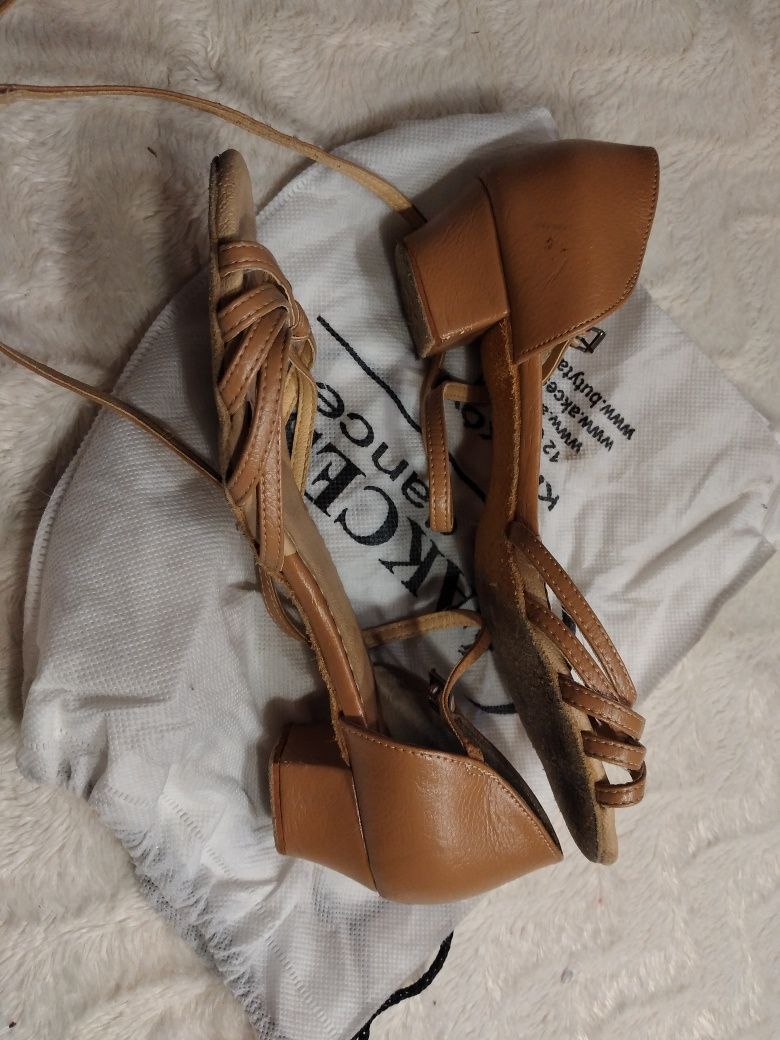 Buty do tańca towarzyskiego roz 24cm