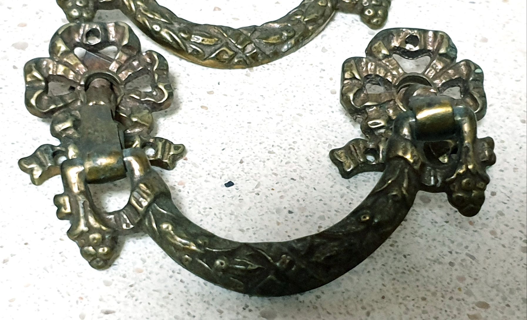 Conjunto de 4 antigos puxadores de gavetas Dona Maria