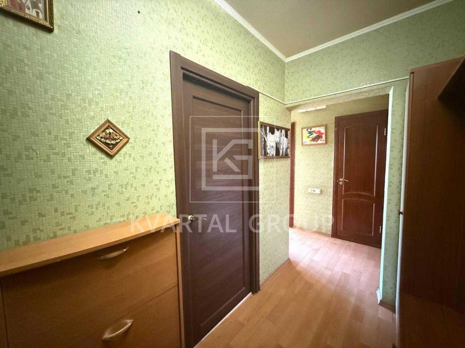 Продам ГАРНУ 2к квартиру з ремонтом, меблями, технікою. Балкон.