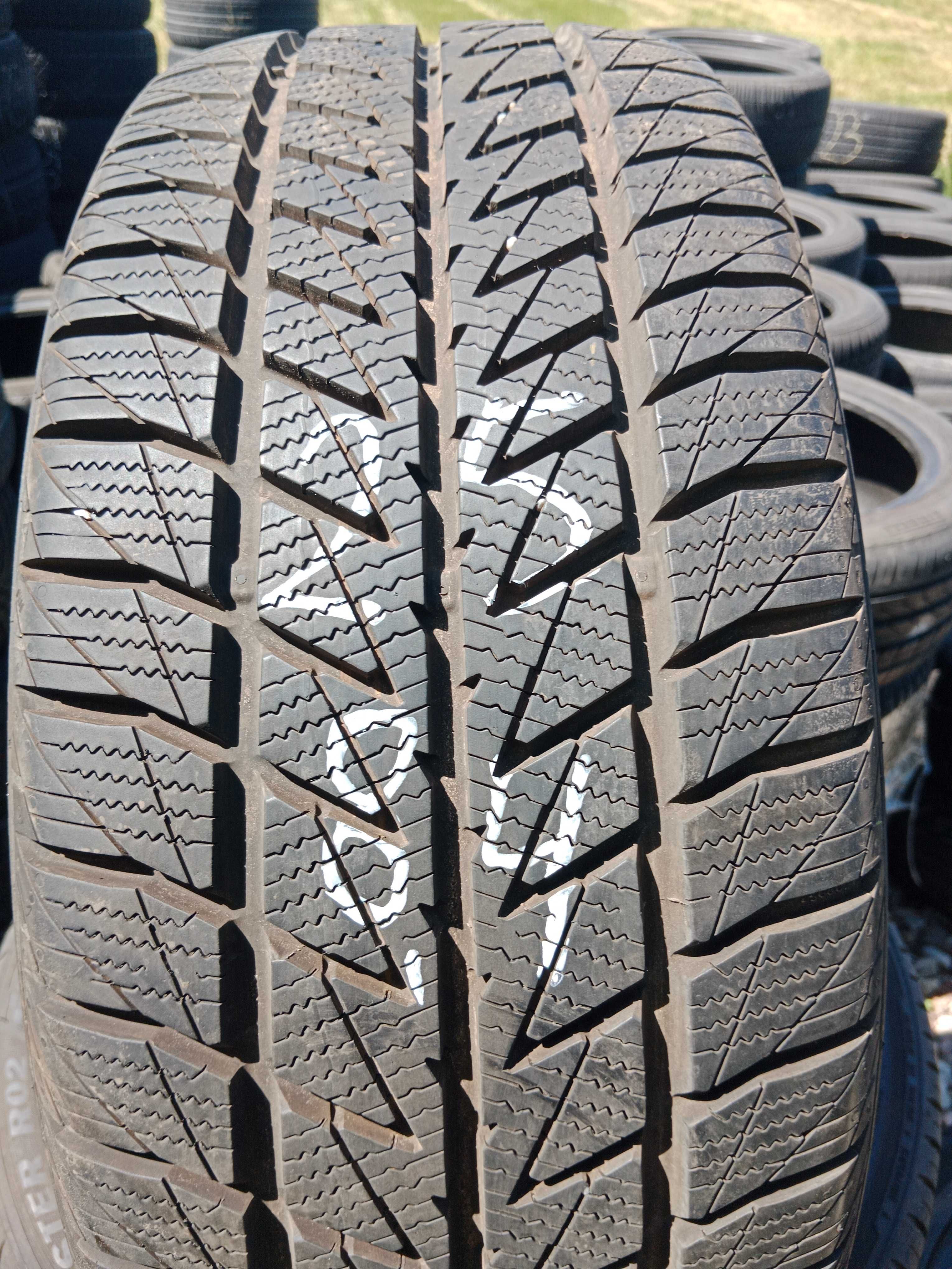Opona używana 225/45R18 Best Drive Winter 1szt.