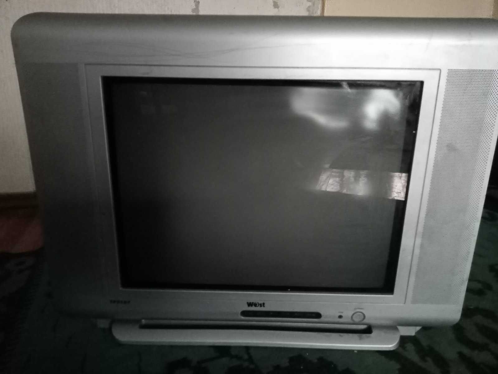 Телевизор состояние на фото.