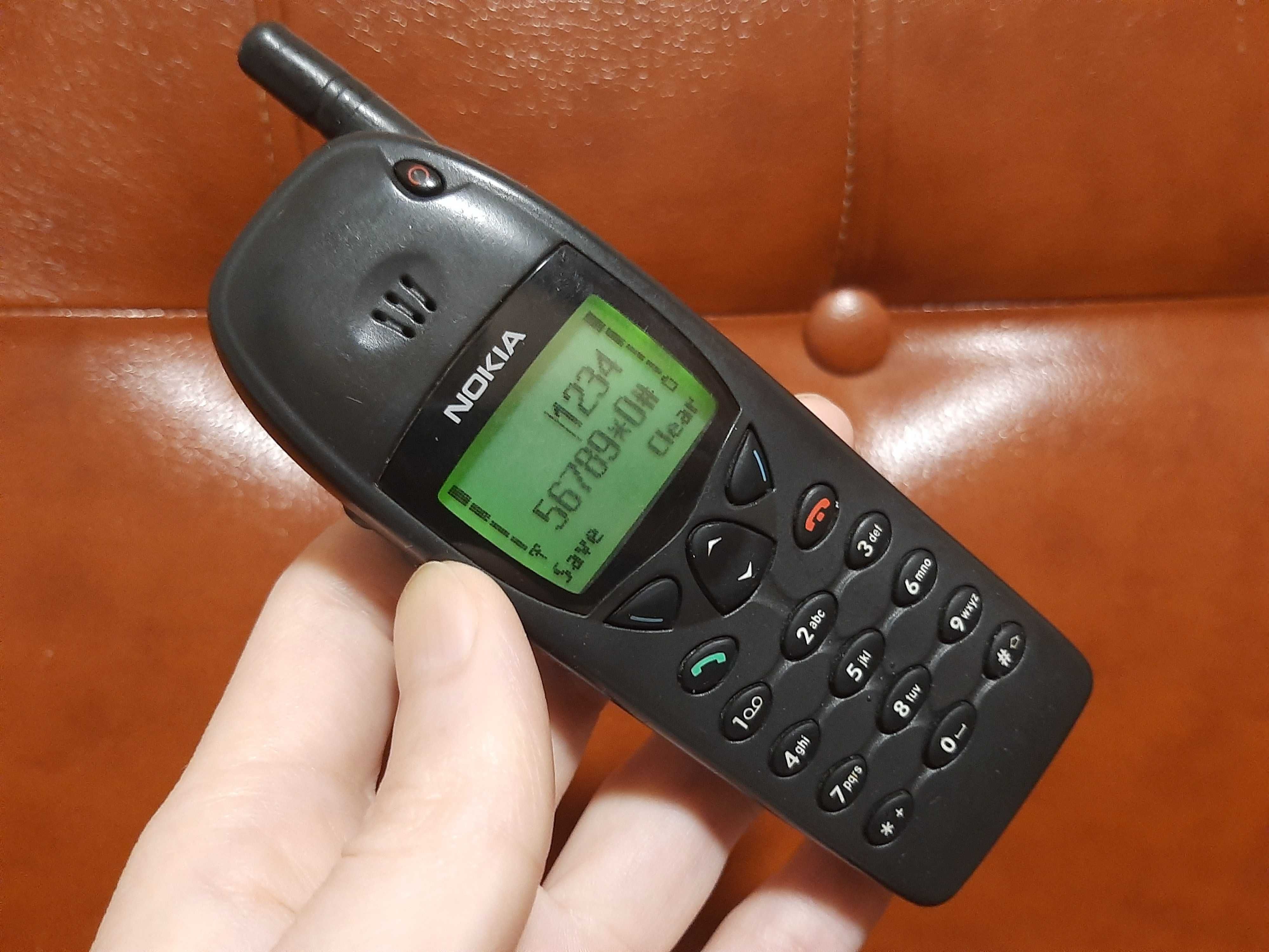 Легендарная,винтажная"Nokia 6110"(хорошее состояние)