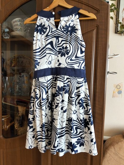 Сукня для підлітка