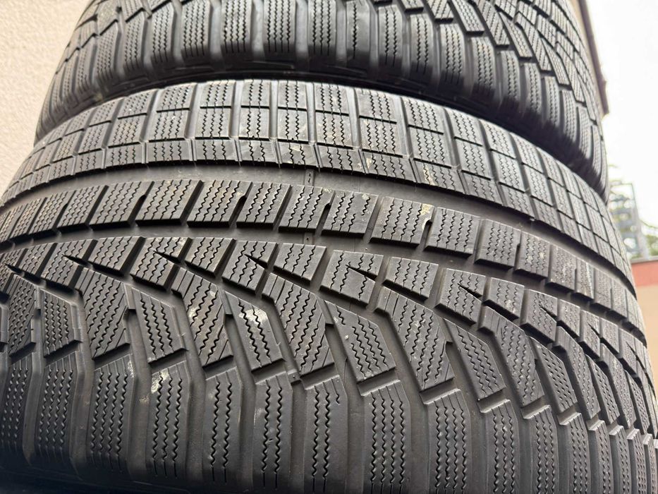 Komplet opon zimowych Hankook Winter I*cept EVO2 SUV 295/35r23 108W XL