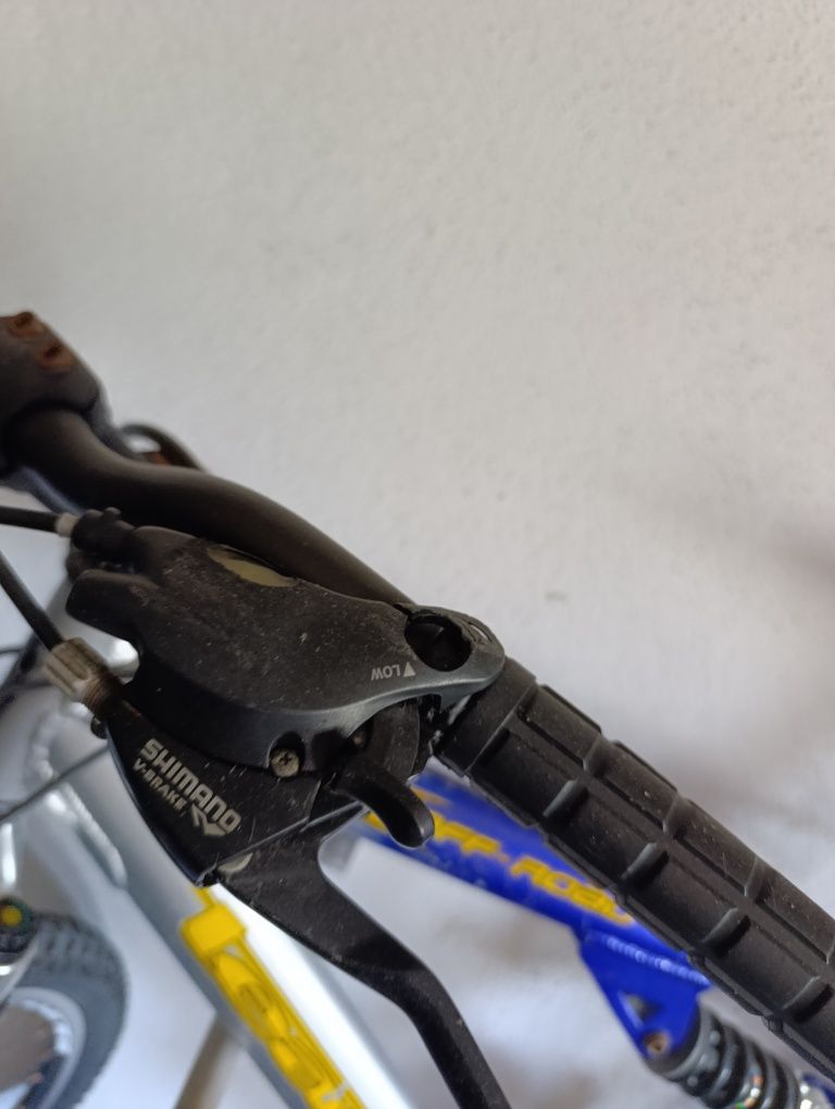 Bicicleta montanha 26 mudanças Shimano