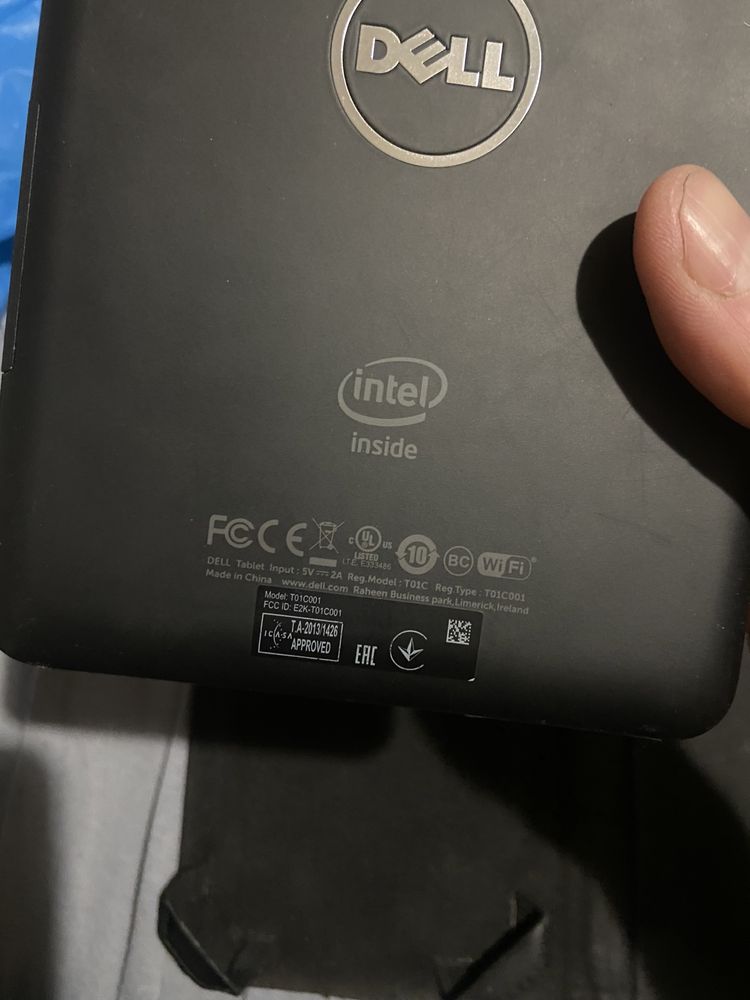 Продам планшет dell venue 7 3730