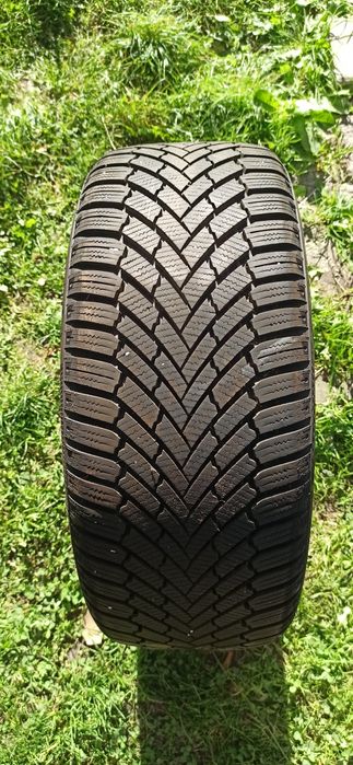 Opona zimowa Continental 225/45R17