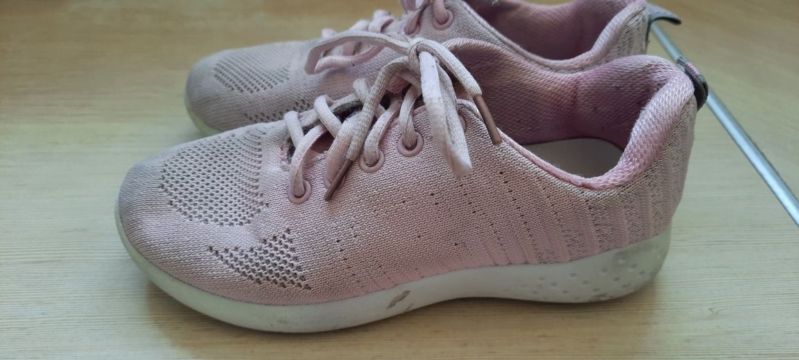 Dla dziecka dziewczynki  buty sportowe