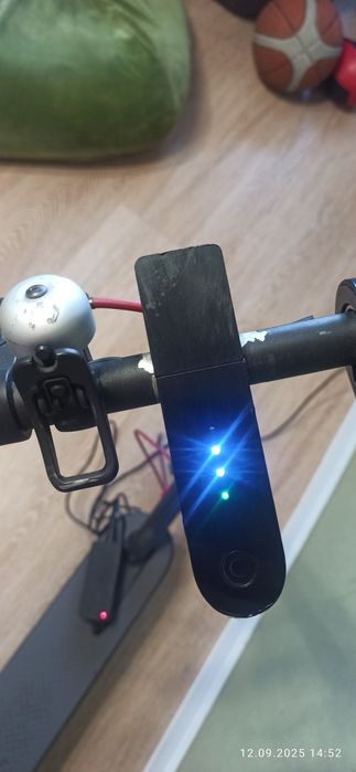 Самокат Xioami mi 365.