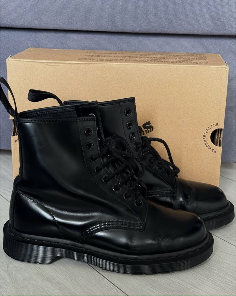 Шкіряні Черевики Dr.Martens 1460 mono black  / 39 розмір / оригінал