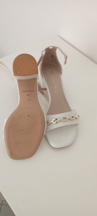 Sapatos Femininos Brancos