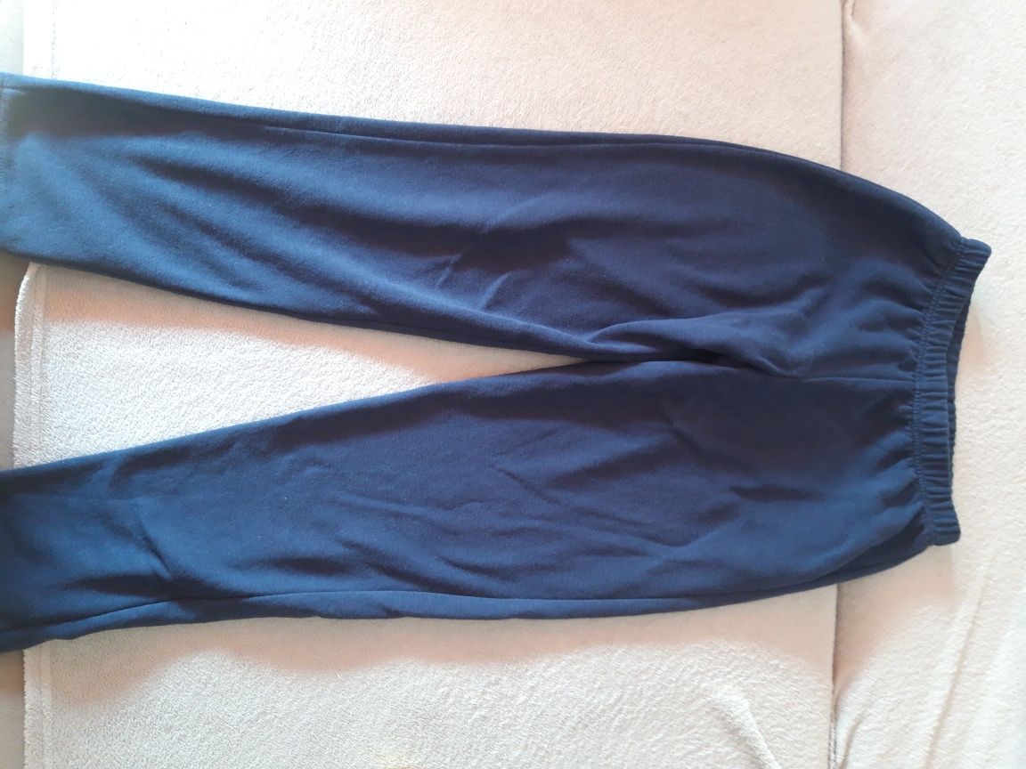 Spodnie dresowe 146/152 cm chłopięce
