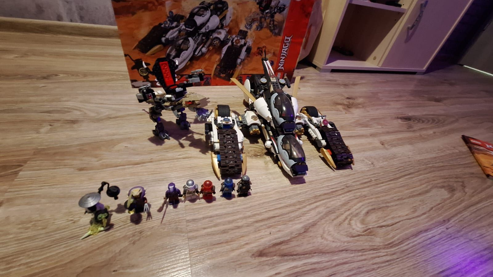 LEGO Ninjago niewykrywalny pojazd Ninja 70595