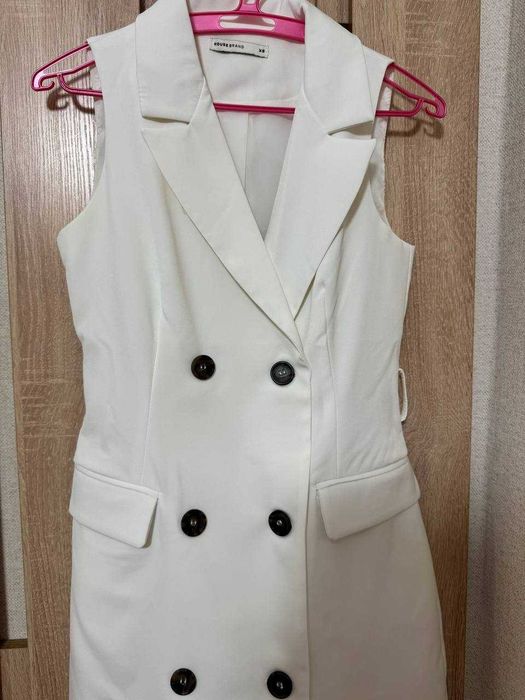 Біла міні сукня-піджак, розмір XS