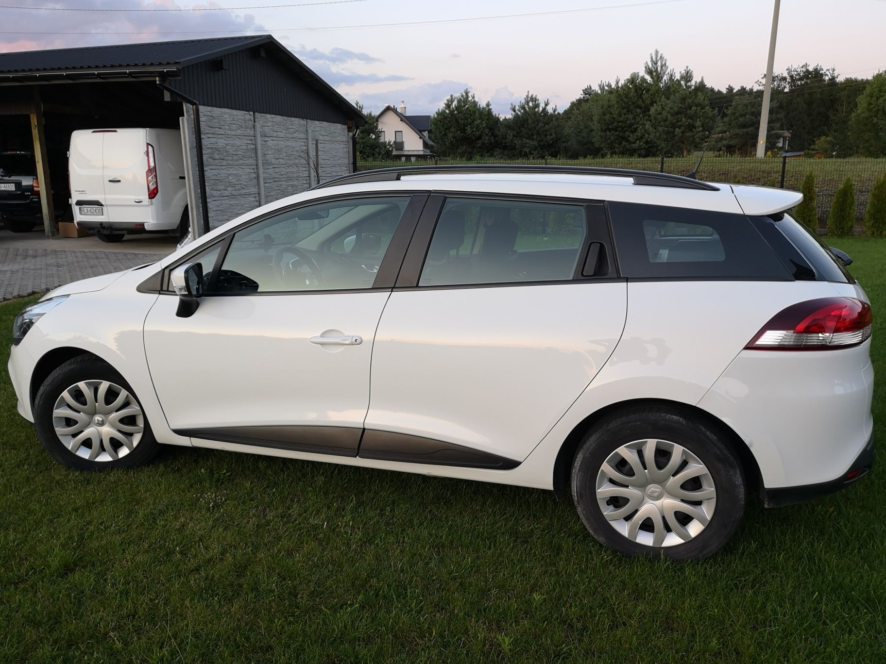 Sprzedam Renault Clio, salon super stan, Faktura vat 23%