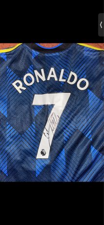 Koszulka z orginalnym autografem Cristiano Ronaldo