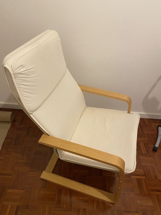 Poltrona IKEA em branco