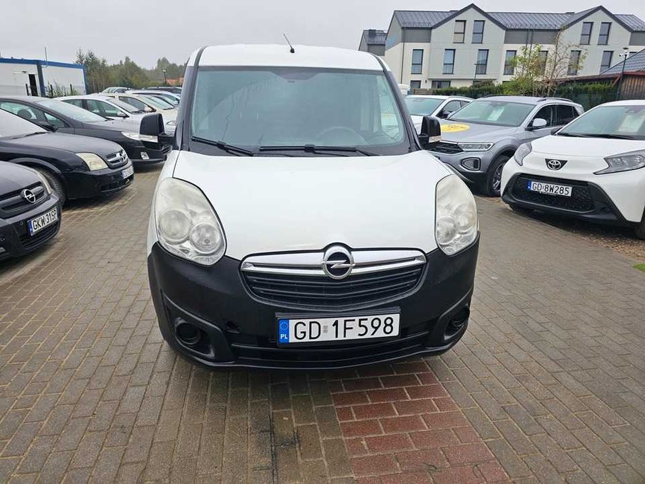 Opel Combo 2013R/1.3diesel/90KM/2osobowy/opłaty aktualne/VAT1/